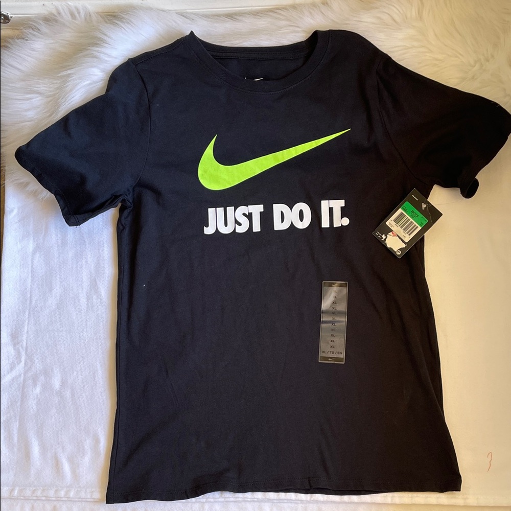 Nike Boys Athletic Cut Tee with Neon Green Just Do It Swoosh Tees Size XL.